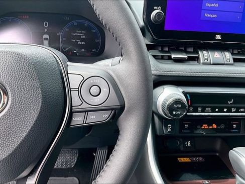 Used 2025 Toyota RAV4 Limited w/ Advanced Technology Package image 17