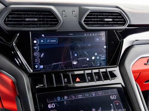 Used 2024 Lamborghini Urus S image 23