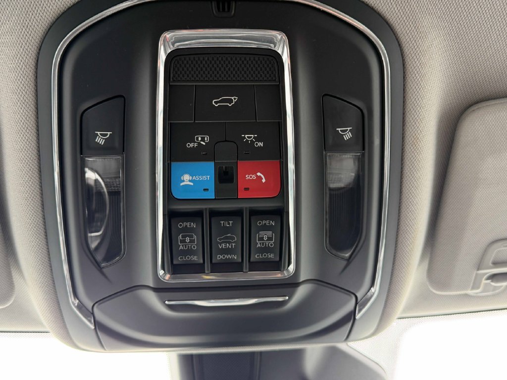 Used 2024 Jeep Grand Cherokee Limited 4xe AWD/4WD image 40