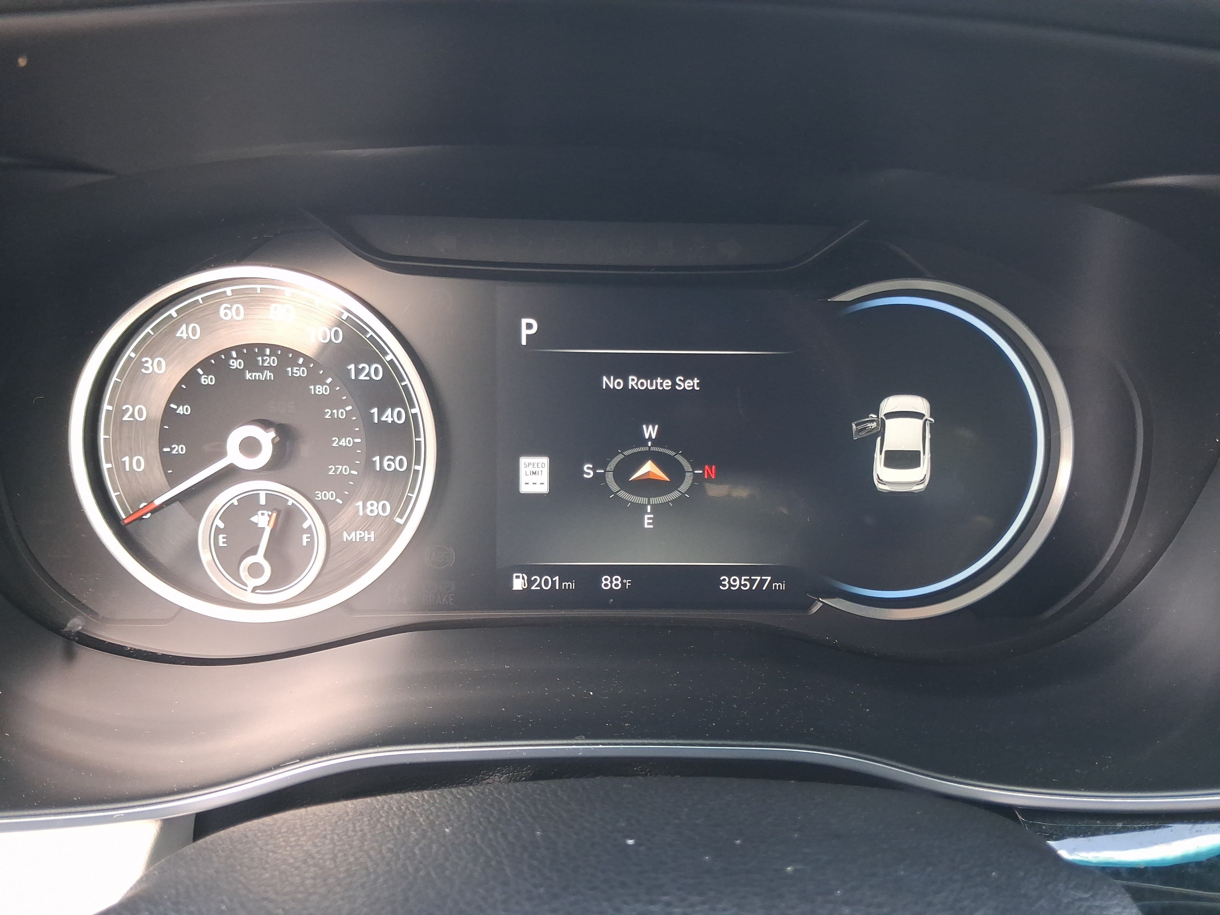 Used 2025 Genesis G70 2.5T RWD image 13