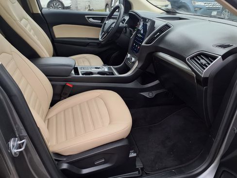 Certified 2022 Ford Edge SEL image 11