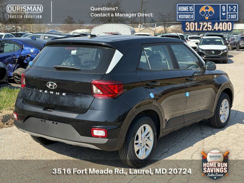 New 2026 Hyundai Venue SE image 3