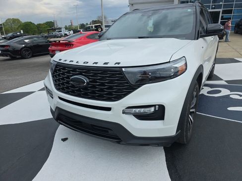 Used 2022 Ford Explorer ST-Line w/ Class IV Trailer Tow Package image 6