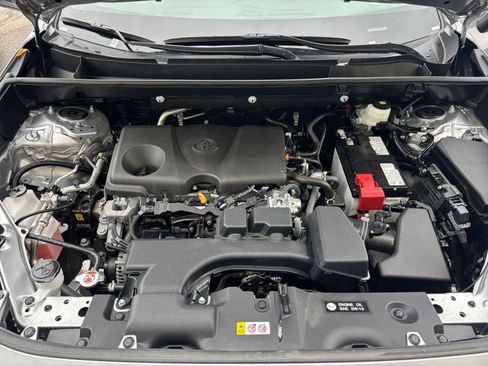 Used 2025 Toyota RAV4 XLE image 30
