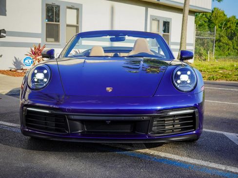 Used 2021 Porsche 911 Carrera w/ Premium Package RWD image 3