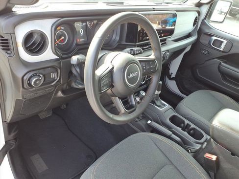 Used 2024 Jeep Wrangler Sport S image 12