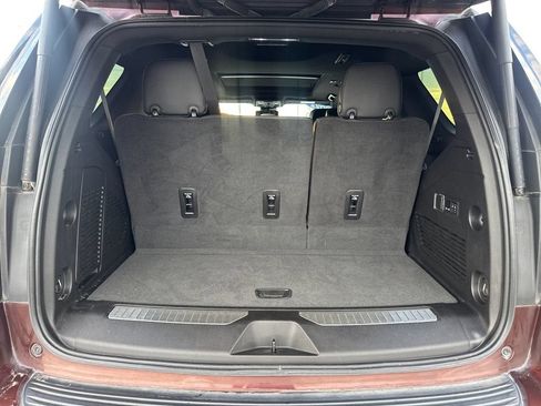 Used 2023 Chevrolet Tahoe Premier AWD/4WD image 15