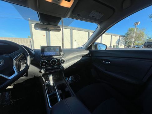 Used 2025 Nissan Sentra SV image 35