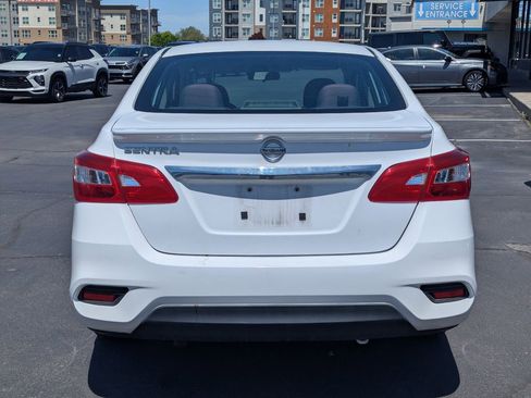 Used 2017 Nissan Sentra S w/ S Style Package FWD image 6