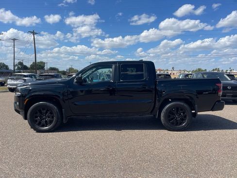 Certified 2023 Nissan Frontier SV w/ Midnight Edition Package AWD/4WD image 4