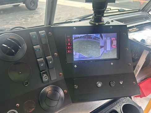 Used 2019 Ford E-450 and Econoline 450 Super Duty RWD image 12