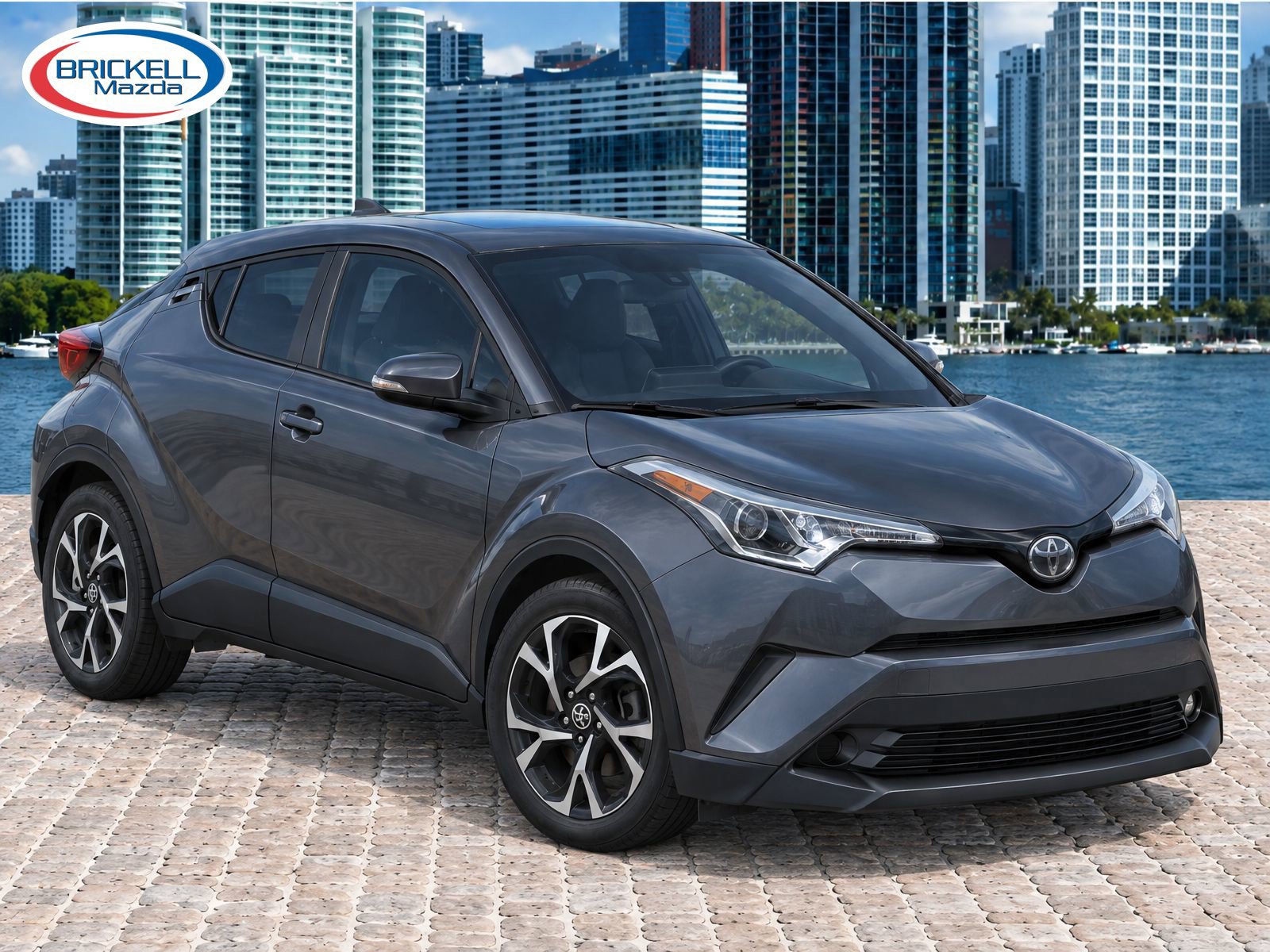 Used 2018 Toyota C-HR XLE FWD image 2
