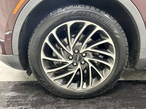 Used 2020 Lincoln Nautilus Reserve w/ Equipment Group 201A AWD/4WD image 8