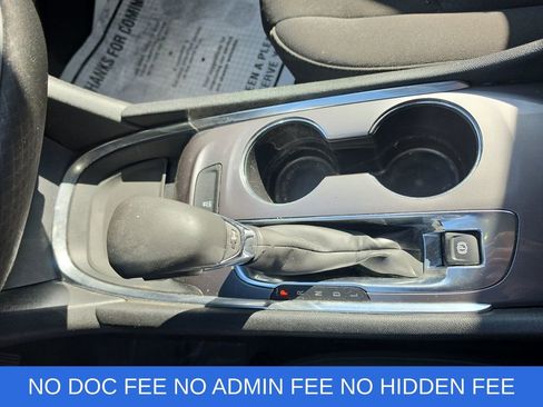 Used 2022 Chevrolet Malibu LT FWD image 27