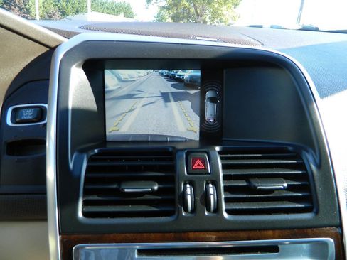 Used 2013 Volvo XC60 T6 image 20