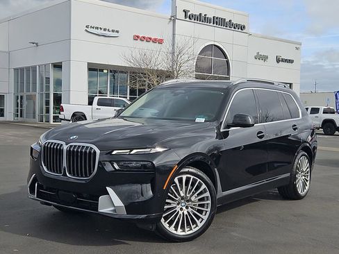 Used 2023 BMW X7 xDrive40i w/ Premium Package AWD/4WD image 2