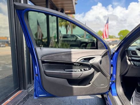 Used 2017 Chevrolet SS image 30