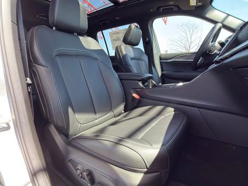New 2026 Jeep Grand Cherokee L Limited AWD/4WD image 38