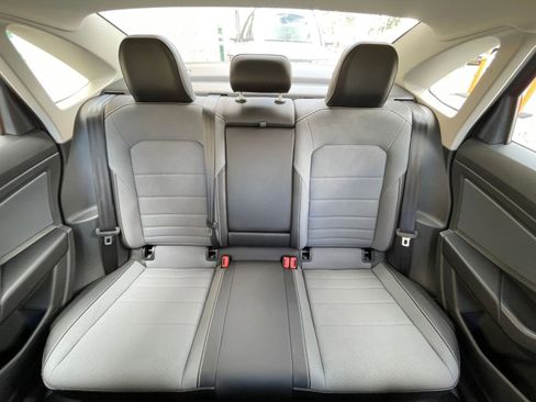 Used 2025 Volkswagen Jetta SE image 39