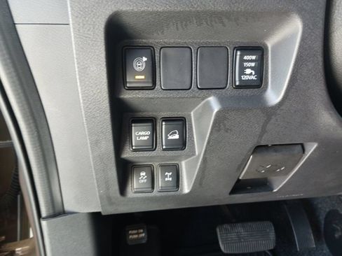 Used 2023 Nissan Frontier PRO-4X w/ Pro-4X Premium Package AWD/4WD image 34