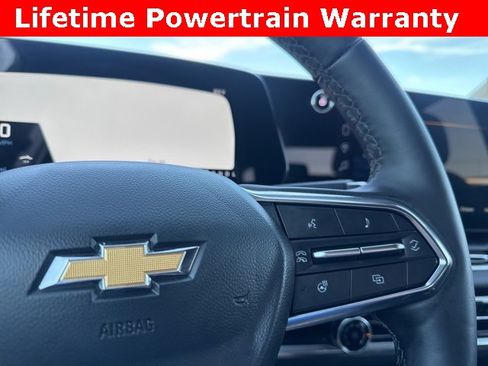 Used 2025 Chevrolet Equinox LT image 14