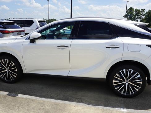 Used 2025 Lexus RX 350 Premium FWD image 4