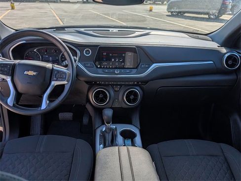 Used 2022 Chevrolet Blazer LT image 24