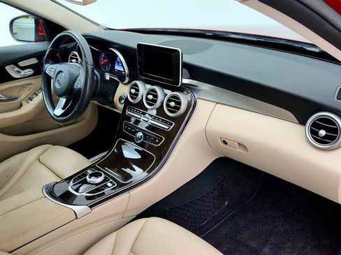 Used 2018 Mercedes-Benz C 300 Sedan w/ Premium Package image 25