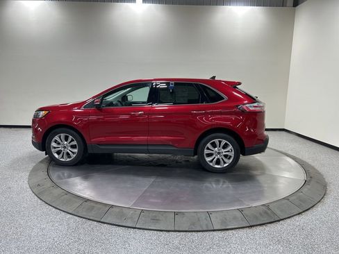 Certified 2024 Ford Edge Titanium AWD/4WD image 10