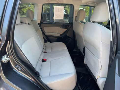 Used 2015 Subaru Forester 2.5i w/ Alloy Wheel Package AWD/4WD image 18