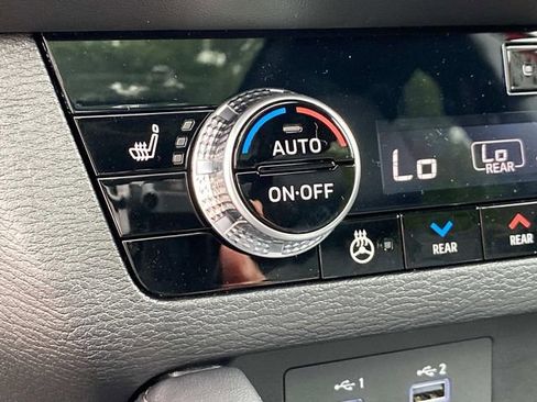 New 2025 Mitsubishi Outlander 4WD Plug-In Hybrid image 15