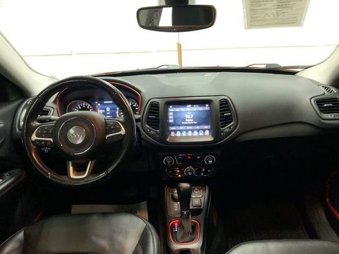 Used 2019 Jeep Compass Trailhawk w/ Leather Interior Group AWD/4WD image 14