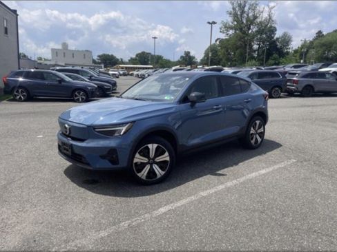 Used 2023 Volvo C40 P8 Recharge Plus AWD/4WD image 1