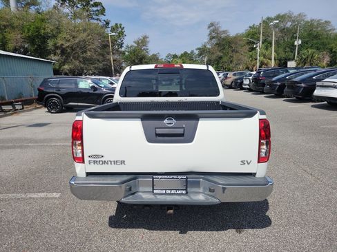 Used 2019 Nissan Frontier SV RWD image 5
