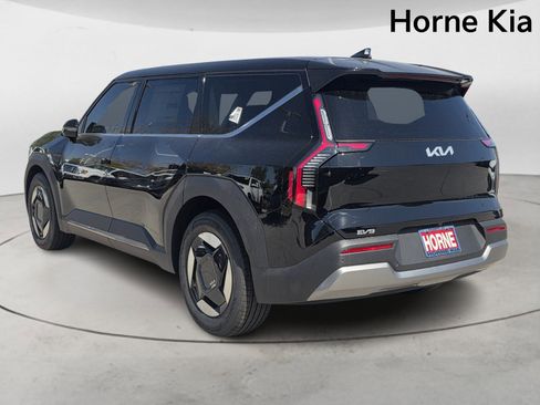 New 2026 Kia EV9 Light image 6