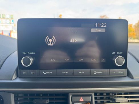 New 2025 Honda Pilot Sport image 8