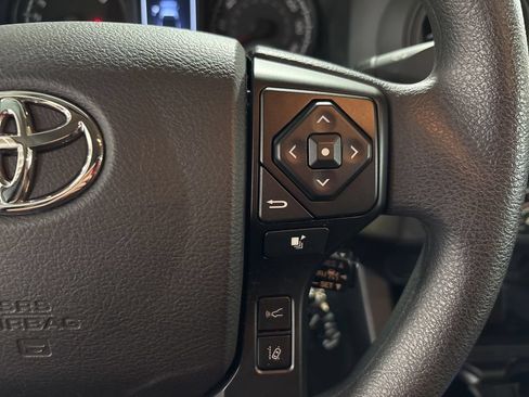 Used 2021 Toyota Tacoma SR AWD/4WD image 13