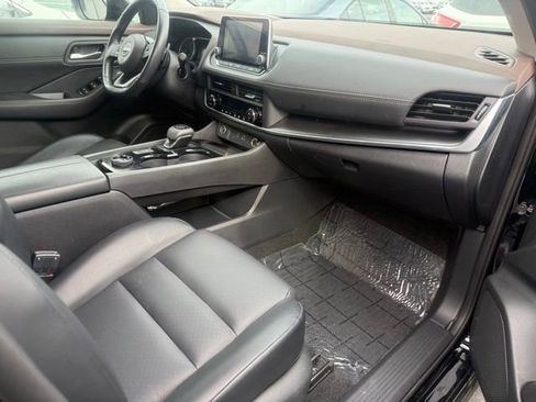 Used 2023 Nissan Rogue SV w/ SV Premium B Package AWD/4WD image 4