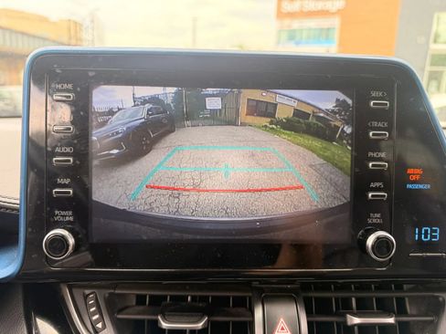 Used 2019 Toyota C-HR XLE FWD image 19
