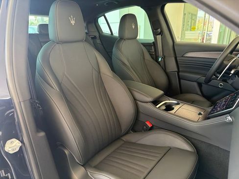 Used 2025 Maserati Grecale Folgore AWD/4WD image 16