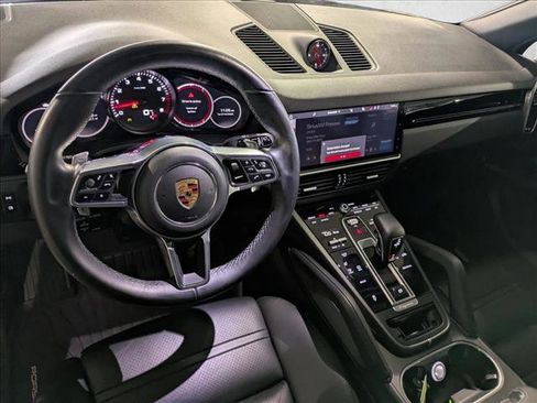 Used 2019 Porsche Cayenne image 13