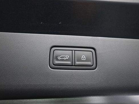 New 2026 Hyundai Ioniq 9 SEL image 25