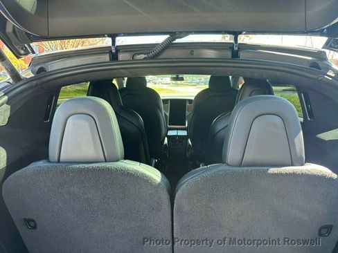 Used 2021 Tesla Model X Long Range image 22