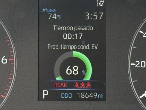 Used 2025 Toyota Corolla LE image 16