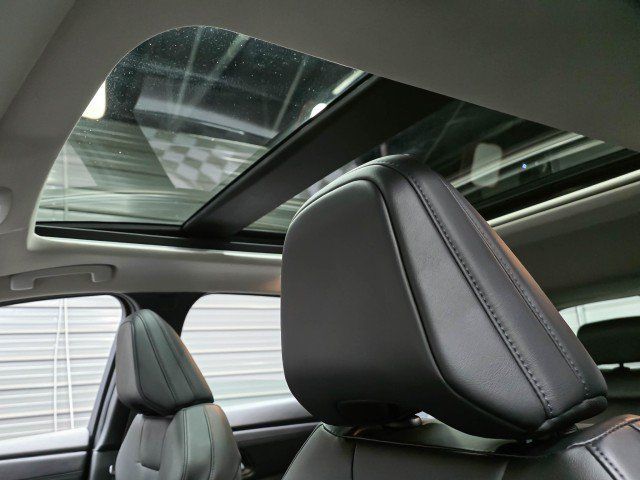 Used 2023 Nissan Ariya FWD image 16