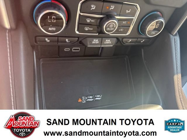 Used 2023 Chevrolet Tahoe Z71 w/ Luxury Package AWD/4WD image 20