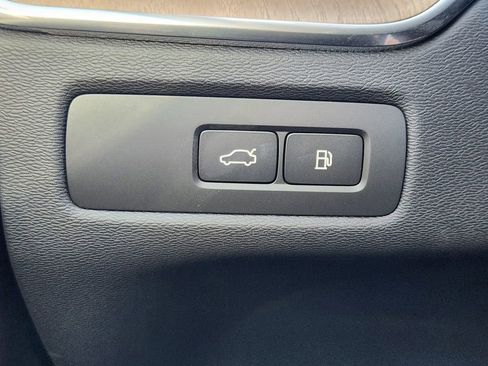 New 2026 Volvo XC60 T8 Plus w/ Protection Package Premier image 11