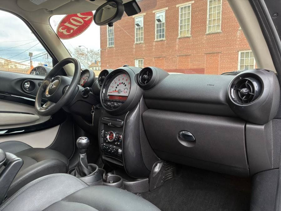Used 2013 MINI Cooper Paceman FWD image 13