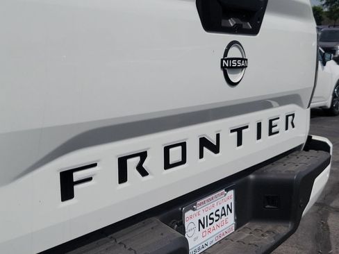 New 2026 Nissan Frontier SV RWD image 4