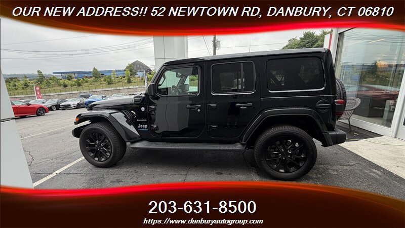 Used 2021 Jeep Wrangler Unlimited Sahara w/ Cold Weather Group AWD/4WD image 2